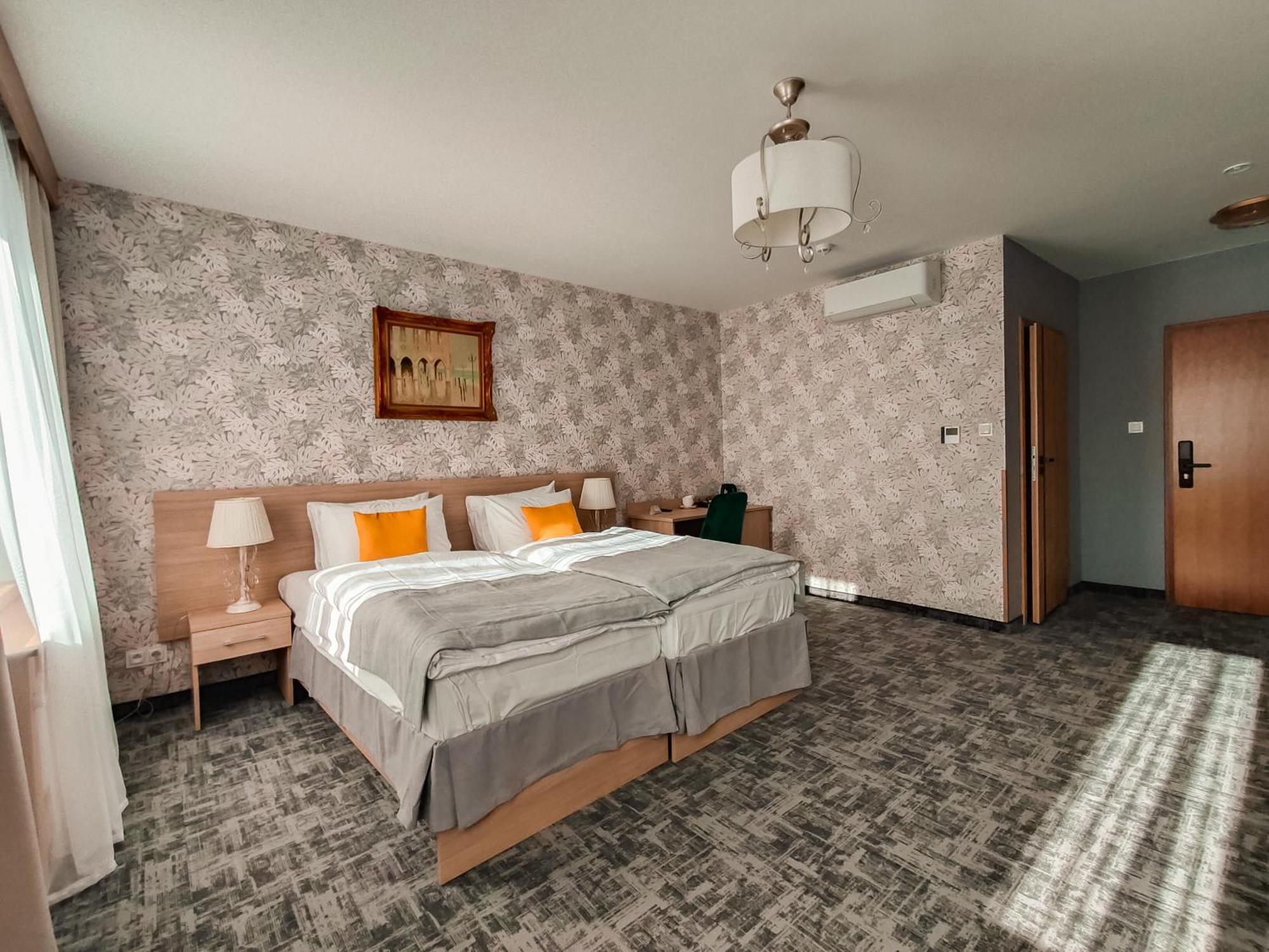 Sztuka Smaku - Restauracja I Hotelik Świdnica Exteriér fotografie
